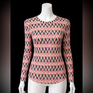 Karen Kane Sheer Top
XL
Bright Print with Long Sleeves and Scoop Neck